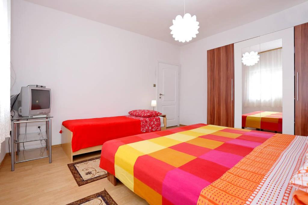 Apartmani Mlinar Gornji Karin Ngoại thất bức ảnh